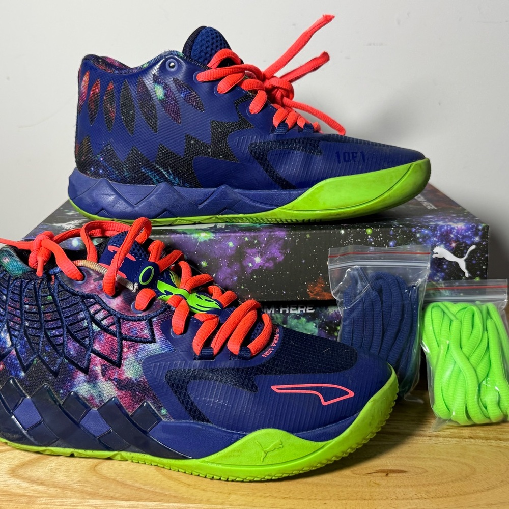 PUMA Kids Cosmic Sneakers - Blue and Neon Green